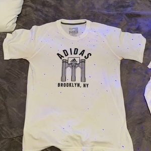 ADIDAS BROOKLYN NY SHIRT MEDIUM ULTIMATE TEE